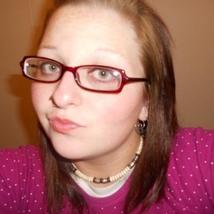 Profile Picture of Alicia Hartle (@aliciaredefined) on Myspace