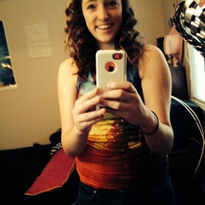 Profile Picture of Alicia Crook (@CrookAlicia98) on Twitter