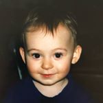 Profile Picture of ⠀⠀⠀⠀⠀⠀⠀⠀⠀⠀⠀⠀⠀⠀〉Aaron Clark (@einaaronclark) on Instagram