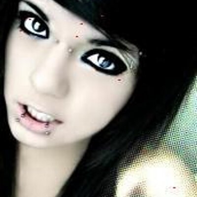 Profile Picture of Doris Whitehead (@NolifiBo) on Twitter