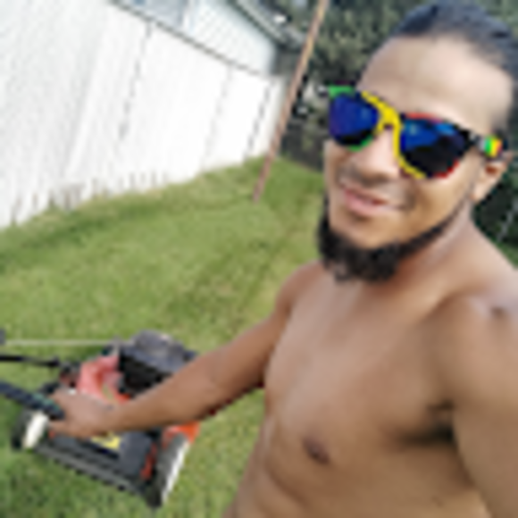 Profile Picture of Kenny Guzman (@gkisa90) on Poshmark