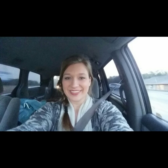 Profile Picture of Crystal Mcfarlin (@cmcfarlin09) on Poshmark