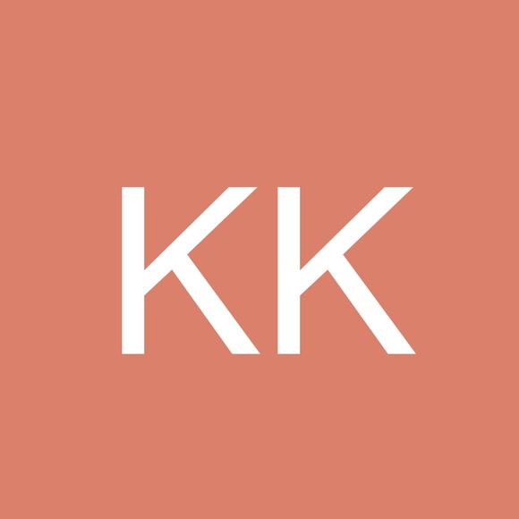 Profile Picture of Kaylyn Keating (@kaylynkeating) on Poshmark