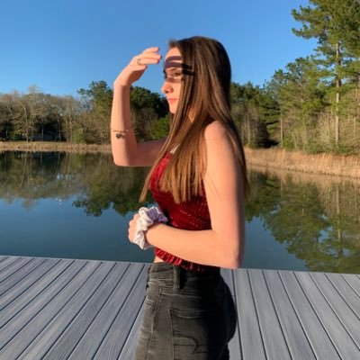 Profile Picture of Jessica🍯 (@jessicareddick_) on Twitter