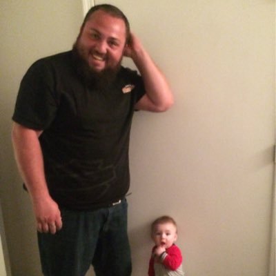 Profile Picture of Robert Weakley (@@Psycaris88) on Twitter