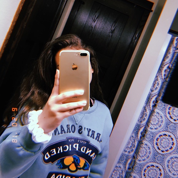 Profile Picture of Olivia Hayes (@livhayes_) on Poshmark