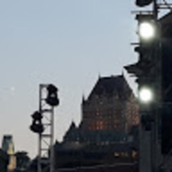 Silvana Martins - Poshmark Profile Picture of Silvana Martins (@silvmsilvasousa) on Poshmark