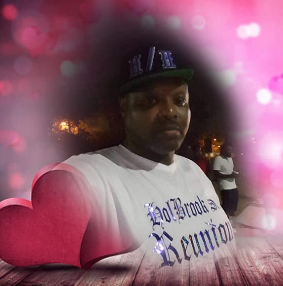 Profile Picture of Andrew Alston (@andrewalston) on Poshmark