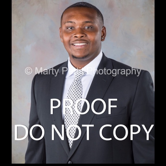 Profile Picture of Jordan Whitfield (@jkwhitfield) on Poshmark