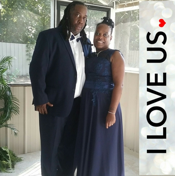 Profile Picture of Damon Foster (@mrdamon1357) on Poshmark