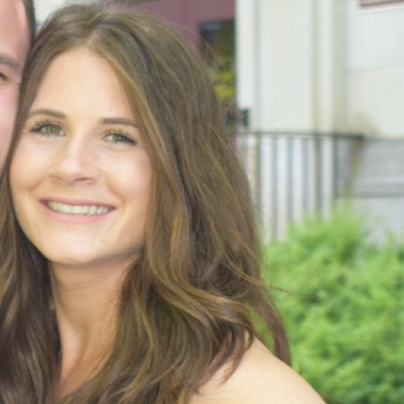 Profile Picture of Danielle Dannheim (@ddannheim) on Poshmark