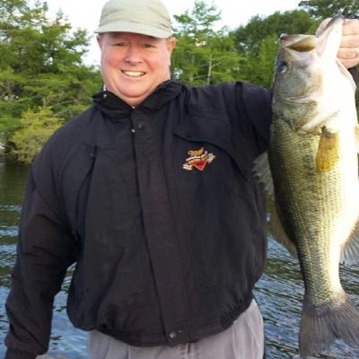 Profile Picture of James Arnett (@JamesEArnett) on Twitter