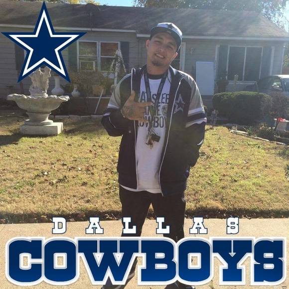 Profile Picture of Jeremy Vasquez (@jeremydvasquez) on Poshmark