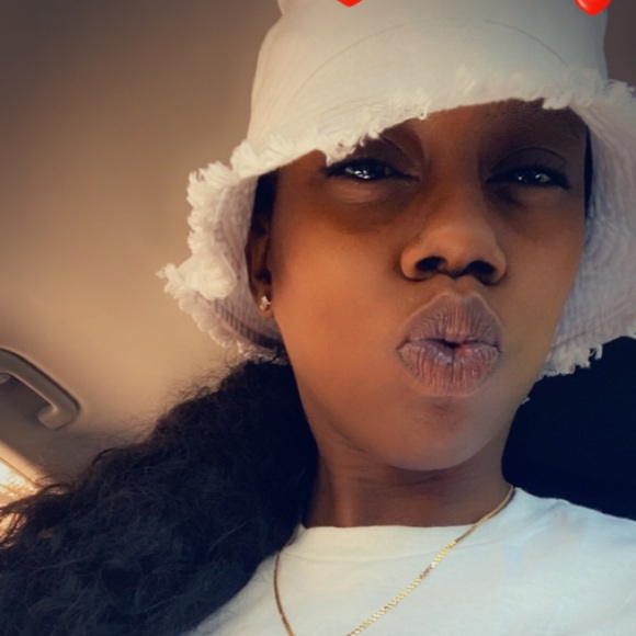 Profile Picture of Dominique Mcgee (@journiwilson234) on Poshmark