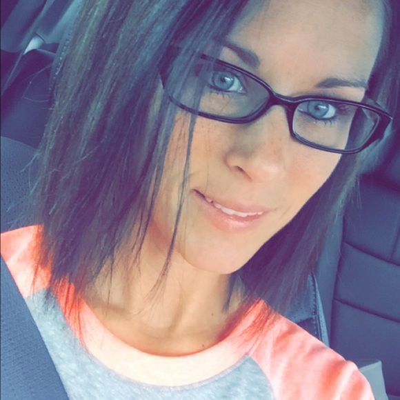 Profile Picture of Meghan Klegstad (@meghanemcgarry) on Poshmark