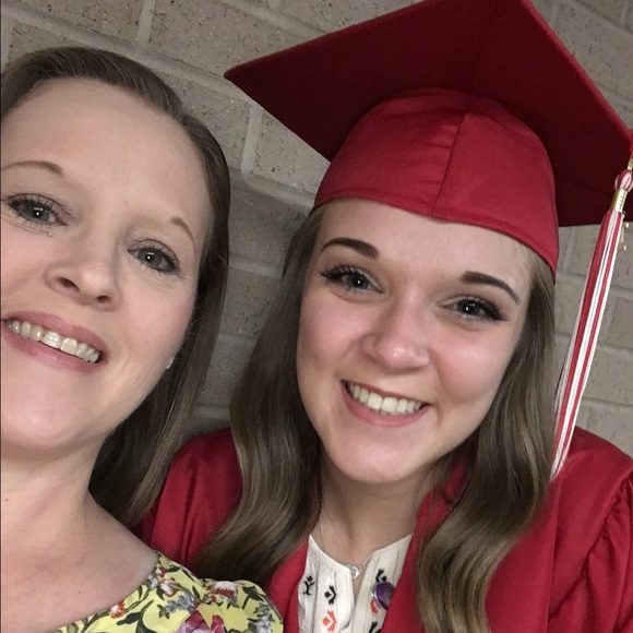 Profile Picture of Paula Cantwell (@pjcantwell) on Poshmark