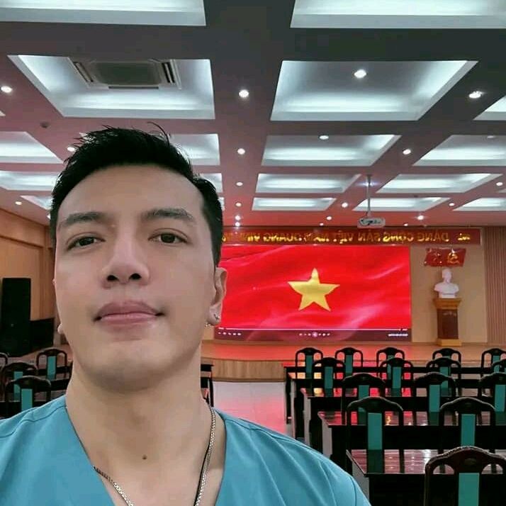 Profile Picture of William hon (@godwinmichael615) on Tiktok