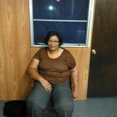 Profile Picture of Gloria Tobias (@gloriatobias99) on Twitter