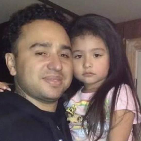 Profile Picture of Manuel Gonzalez (@manumanuss) on Poshmark