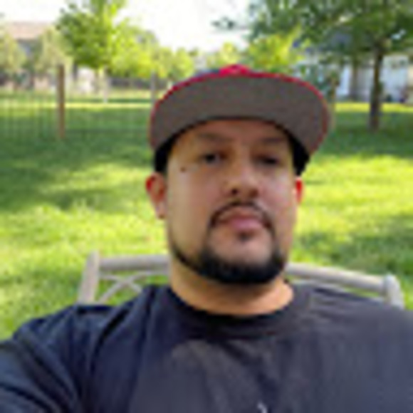 Profile Picture of Nicholas Semple (@nsemple735) on Poshmark