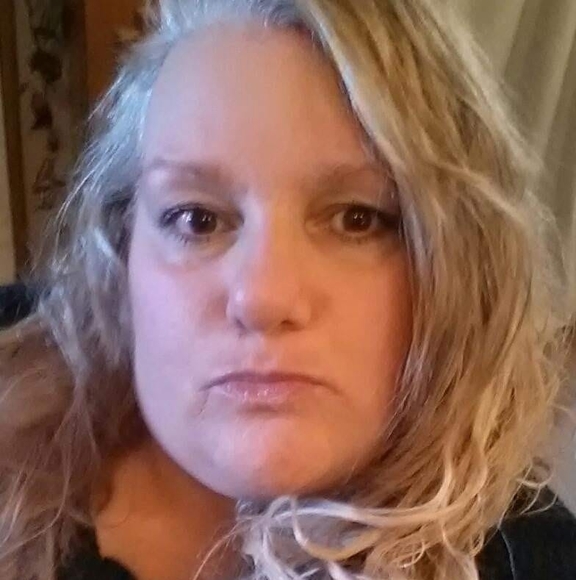 Profile Picture of Glenda Borner (@glendaborner) on Poshmark