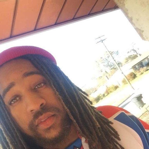 Profile Picture of Chris Stclair (@kingsizzl2520) on Poshmark