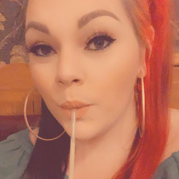 Profile Picture of Kayla Desantis (@kdesantis0175) on Poshmark