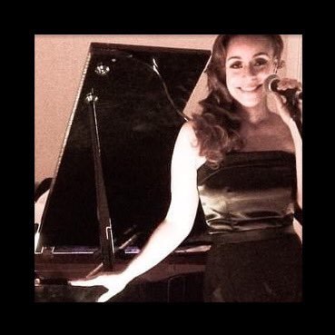 Profile Picture of Janelle Davidson (@janelledavidson) on Twitter