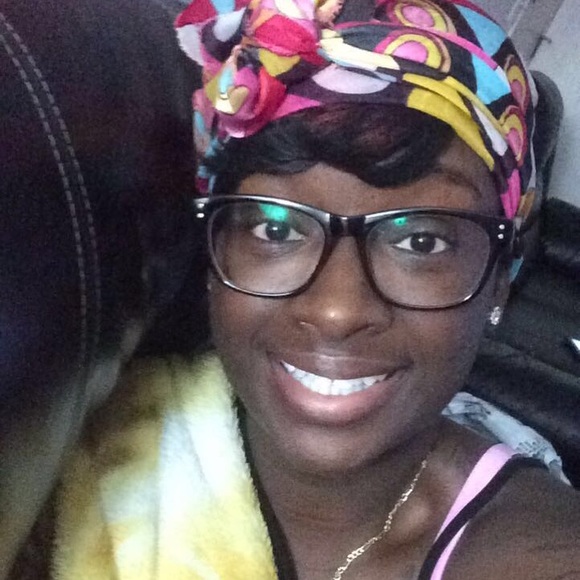 Profile Picture of Taylor Mclellan (@taylormclellan) on Poshmark