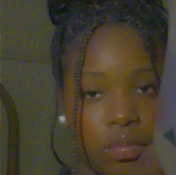 Profile Picture of Brianna Gathings (@cartier_briiii) on Poshmark