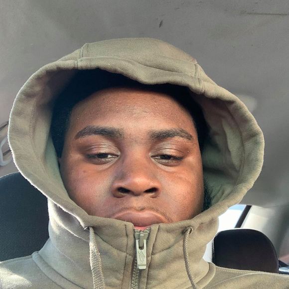 Profile Picture of Marcellus Evans (@marcellusevans) on Poshmark