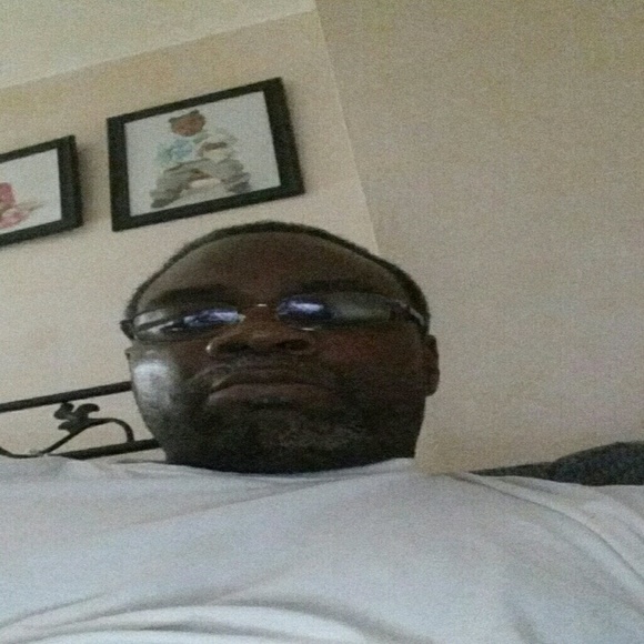 Profile Picture of Mitch Julien (@mitchell1961) on Poshmark