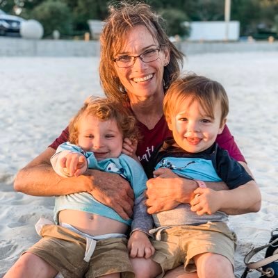 Profile Picture of Paula (@prose4875) on Twitter