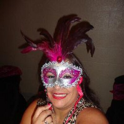 Profile Picture of Pauline Barrera (@3WonderWomen) on Twitter