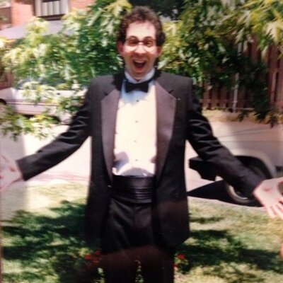 Profile Picture of Matthew Sternberg (@sternzy39) on Twitter