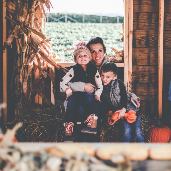 Profile Picture of Ali Schultz (@a_auck) on Poshmark