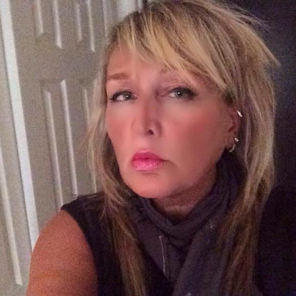 Profile Picture of Terry Piperata (@terrypip) on Poshmark