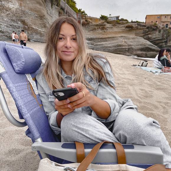 Profile Picture of Danielle Di scala (@dmdiscala) on Poshmark