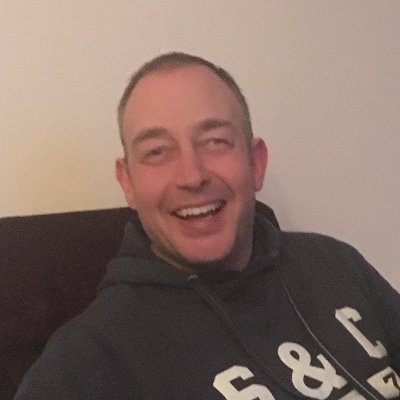 Profile Picture of Kevin Cave (@KevinCaveMusic) on Twitter