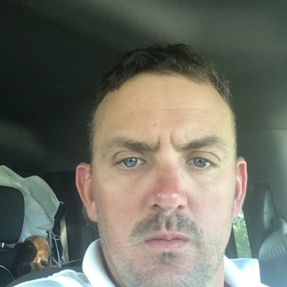Profile Picture of Darrel Sharp (@darrelsharp) on Poshmark