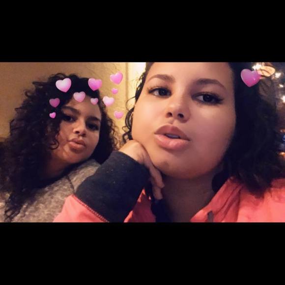 Profile Picture of Jamonni Johnson (@jamonni96) on Poshmark