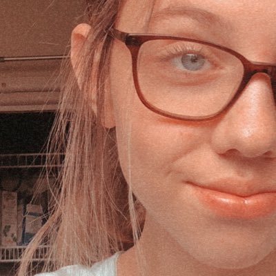 Profile Picture of Katrina Larsen (@katrina19086676) on Twitter
