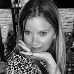 Profile Picture of Stephanie McCombe (@stephclub) on Instagram