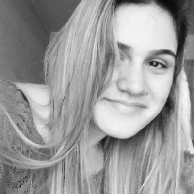 Profile Picture of Jimena Carpinelli (@JimCarpinelli) on Twitter