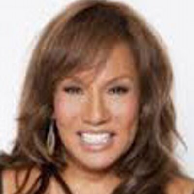 Profile Picture of Stephanie Roark (@stephanieroark_) on Twitter