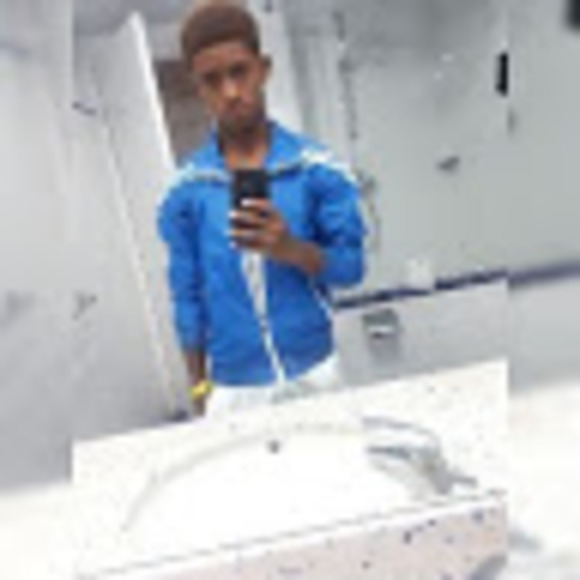 Profile Picture of Elwin Jean-louis (@elwinjl) on Poshmark