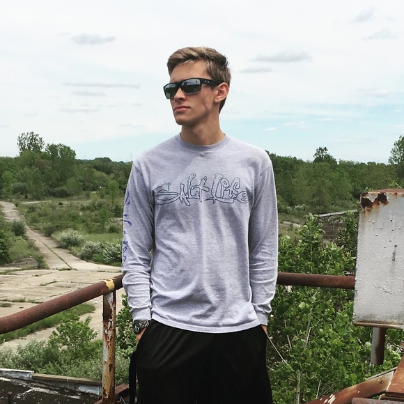 Profile Picture of Austin Gault (@agault2019) on Poshmark