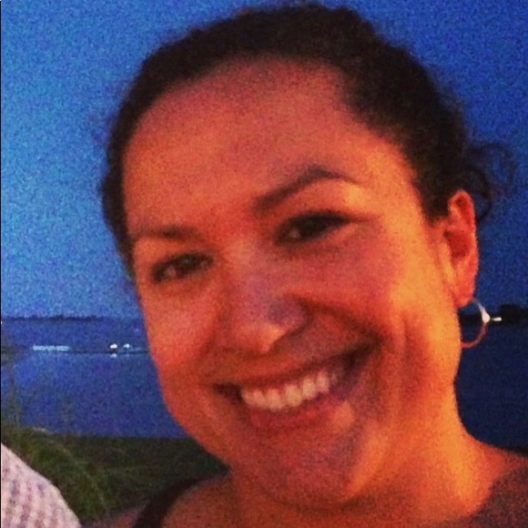 Profile Picture of Abby Locklear (@alock115) on Poshmark
