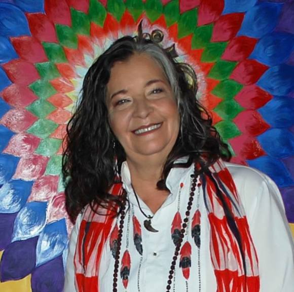 Profile Picture of Pamela Cooper (@pamelacooper615) on Poshmark