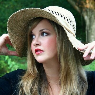 Profile Picture of Julia Roach Marshall (@JulesyTennessee) on Twitter
